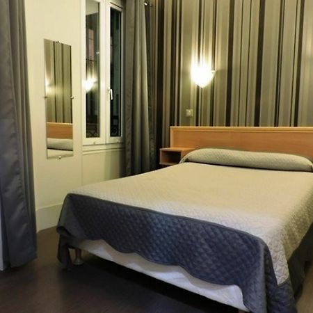 Bonsejour Montmartre Hotel Paris Exterior photo