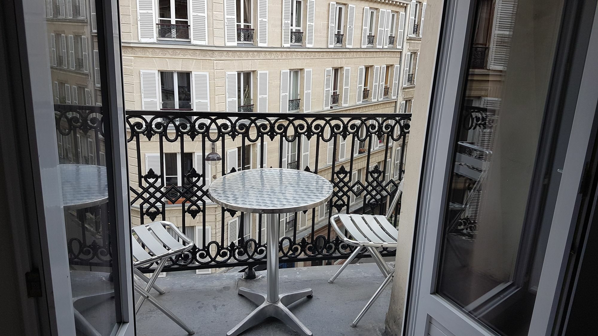 Bonsejour Montmartre Hotel Paris Exterior photo